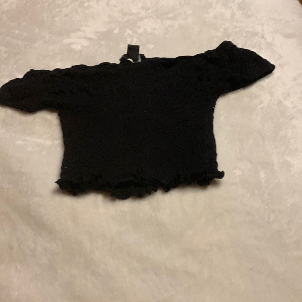 Off shoulder crop top
